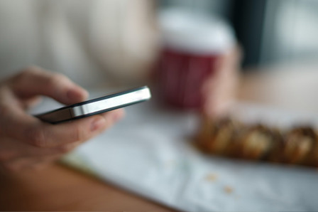 デリバリーヘルス 相姦白書-人妻のボタンを外すとき- モバイルサイトイメージ